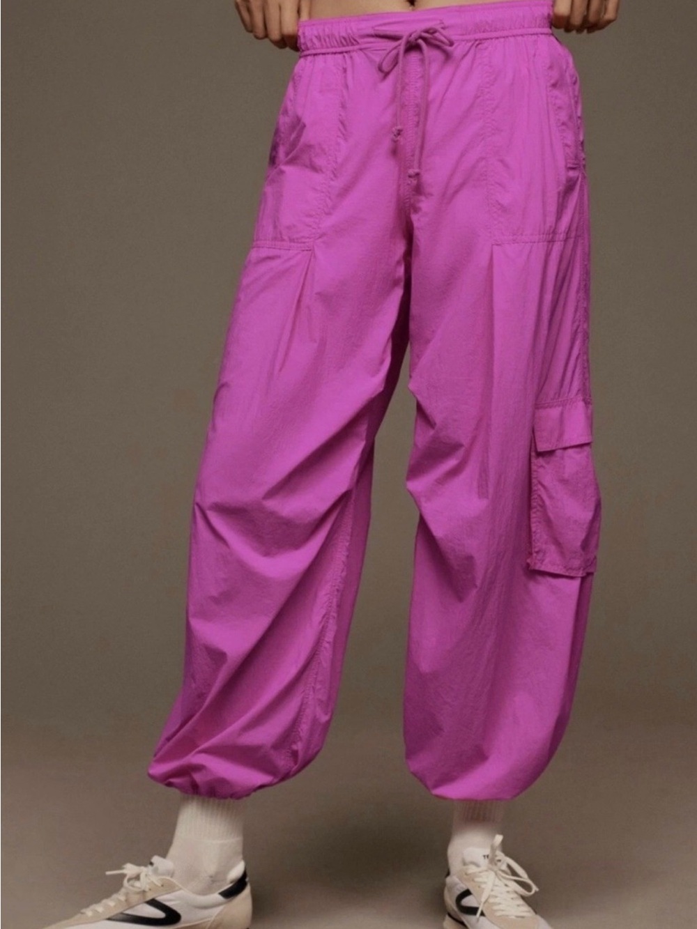 High-Rise Wide-Leg Cargo Pants in Bright Pink - Picture 5 of 11